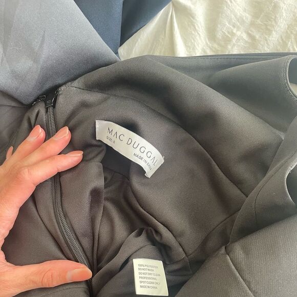 Mac Duggal Black Evening Gown, size 8 - Picture 4 of 4